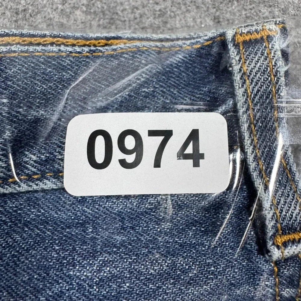 VTG Levis 501 Mens Straight Leg Blue Denim Jeans 32x32 Medium Wash USA Made 90s‎